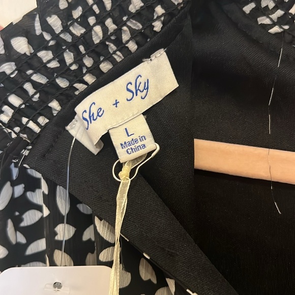 She & Sky Smocked Waist Dress - Size Large, NWT - Picture 2 of 8